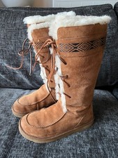 UGG  tall chestnut  boots Wirth laces , Uk size 7.5, Eur size 40