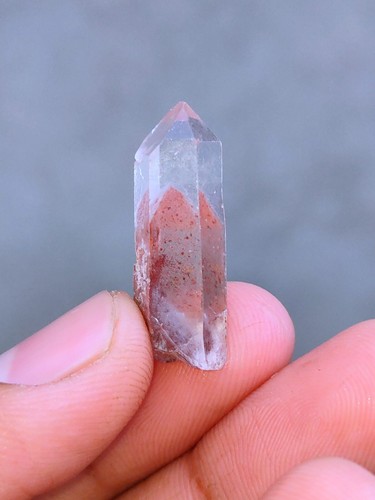 Red phantom quartz crystal Hematite inclusions Natural minerals specimen - Picture 4 of 4