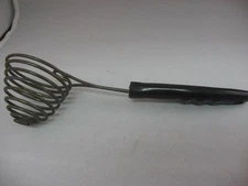 Great Design Vintage Coiled Wire Kitchen EGG YOLK SEPARATOR Black Handle