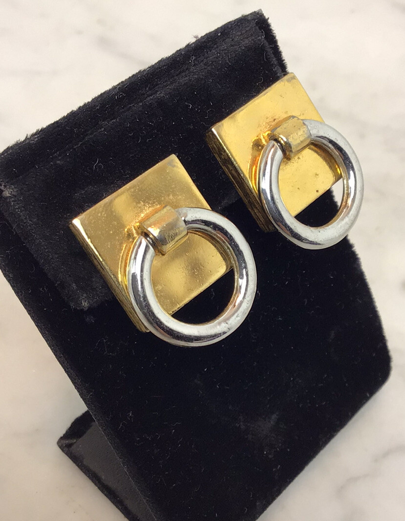 Vintage KENNETH JAY LANE Two Tone Knocker Clip On… - image 3