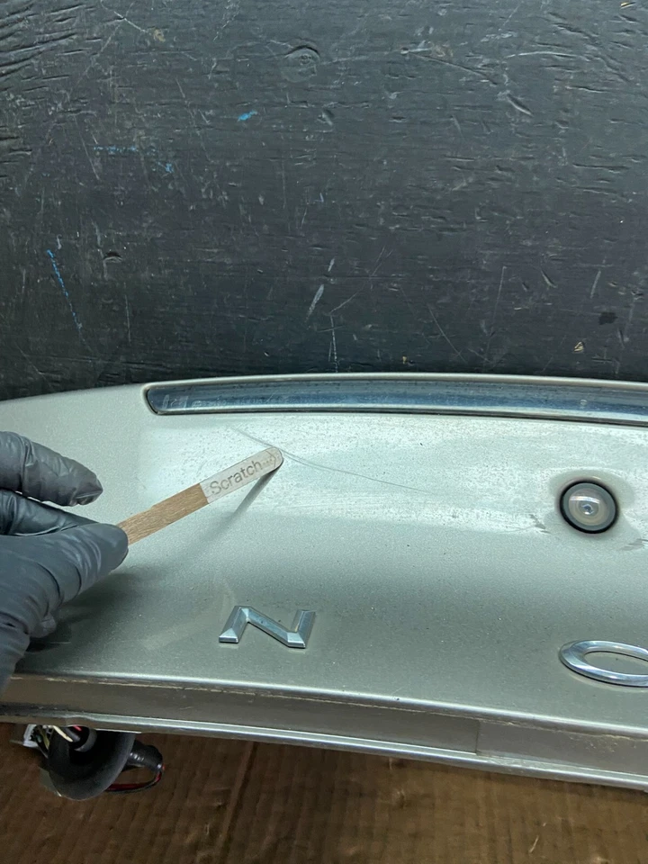 Painel de moldura tampa traseira do porta-malas Lincoln MKZ 2013 a 2020 com câmera I7336 DG - Imagem 4 de 4