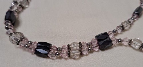Magnetic And Bead Necklace - Picture 2 of 4