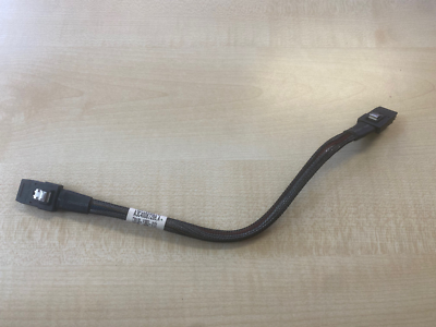 Fujitsu SAS-Kabel SFF-8087 30cm RX300 S8 - T26139-Y3963-V101  