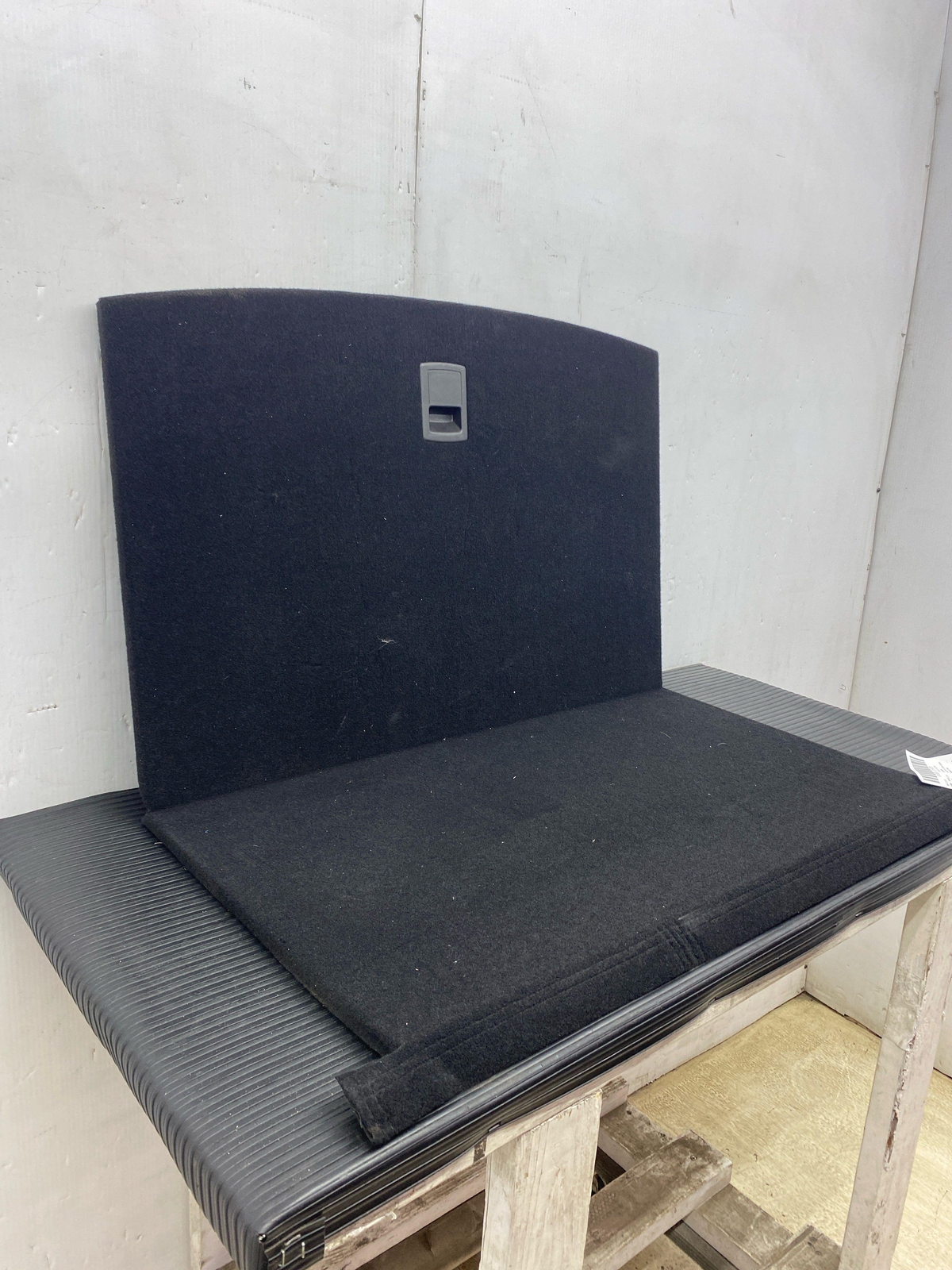 2017 - 2020 MASERATI LEVANTE M161 OEM REAR TRUNK CARGO FLOOR CARPET MAT COVER