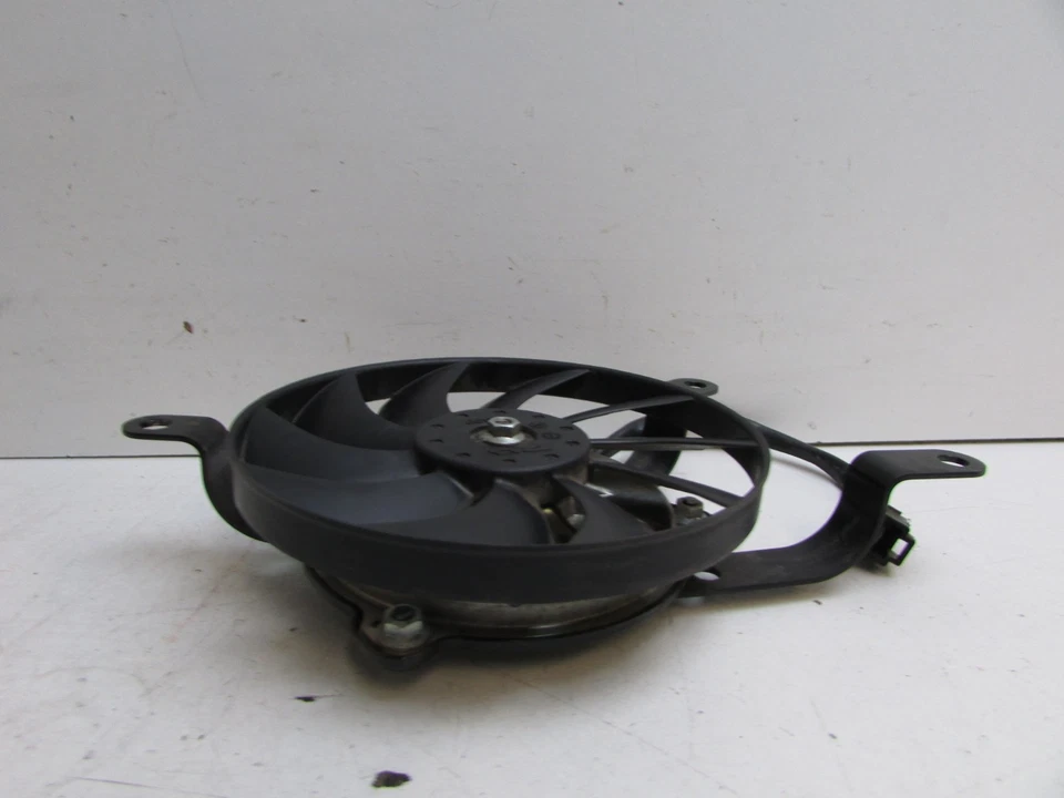 Yamaha, yzfr 6 Yzf R6 2006 - 2018 левая рука вентилятора радиатора Rad вентилятор J16 - Изображение 4 из 4