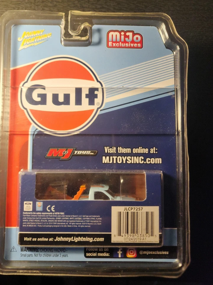 Grúa Ford F-450 1999 Johnny Lightning - exclusiva de Gulf Mijo. Ltd 1 de 3600 Foto 2 de 2