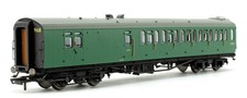 Hornby R4888A BR 59' Bulleid Suburban Corridor Brake Third Coach S2852S