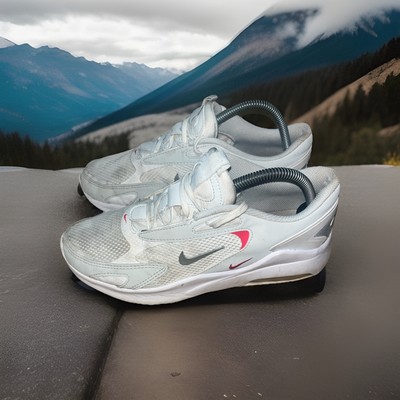 Nike Sneakers Air Max Bolt Women's Sz 9 Or Men's Size 8 CU4152-102 Running Shoes
