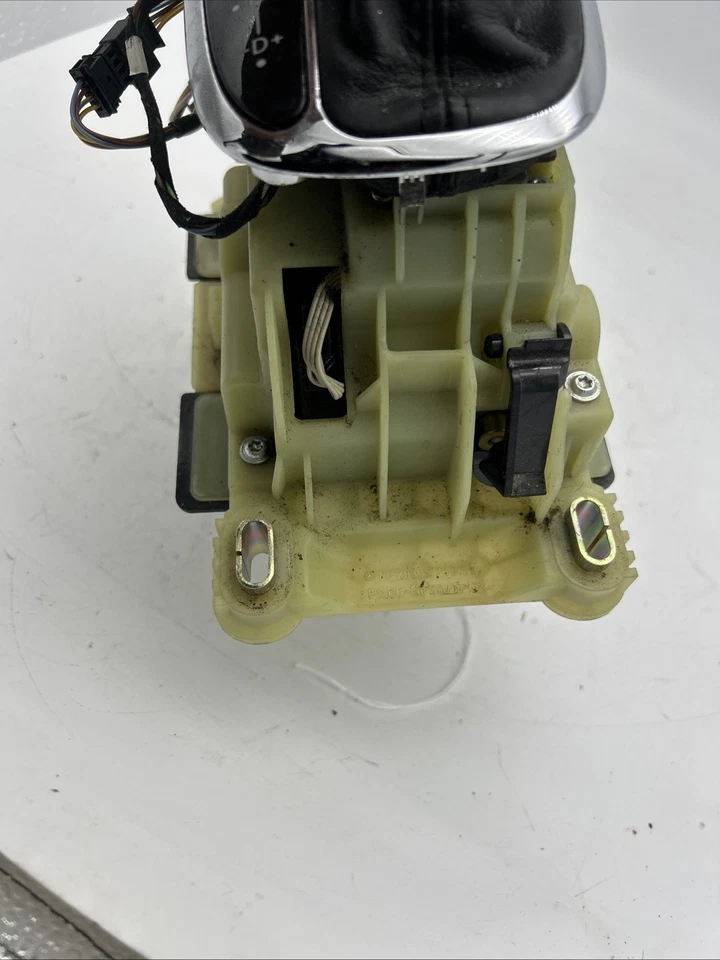 Mercedes Benz 01 02 W203 C230 C240 C320 C32 Shifter A 2032672724 OEM - Image 4 of 4