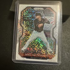 2021 Panini Prizm White Sparkle Mike Yastrzemski #33