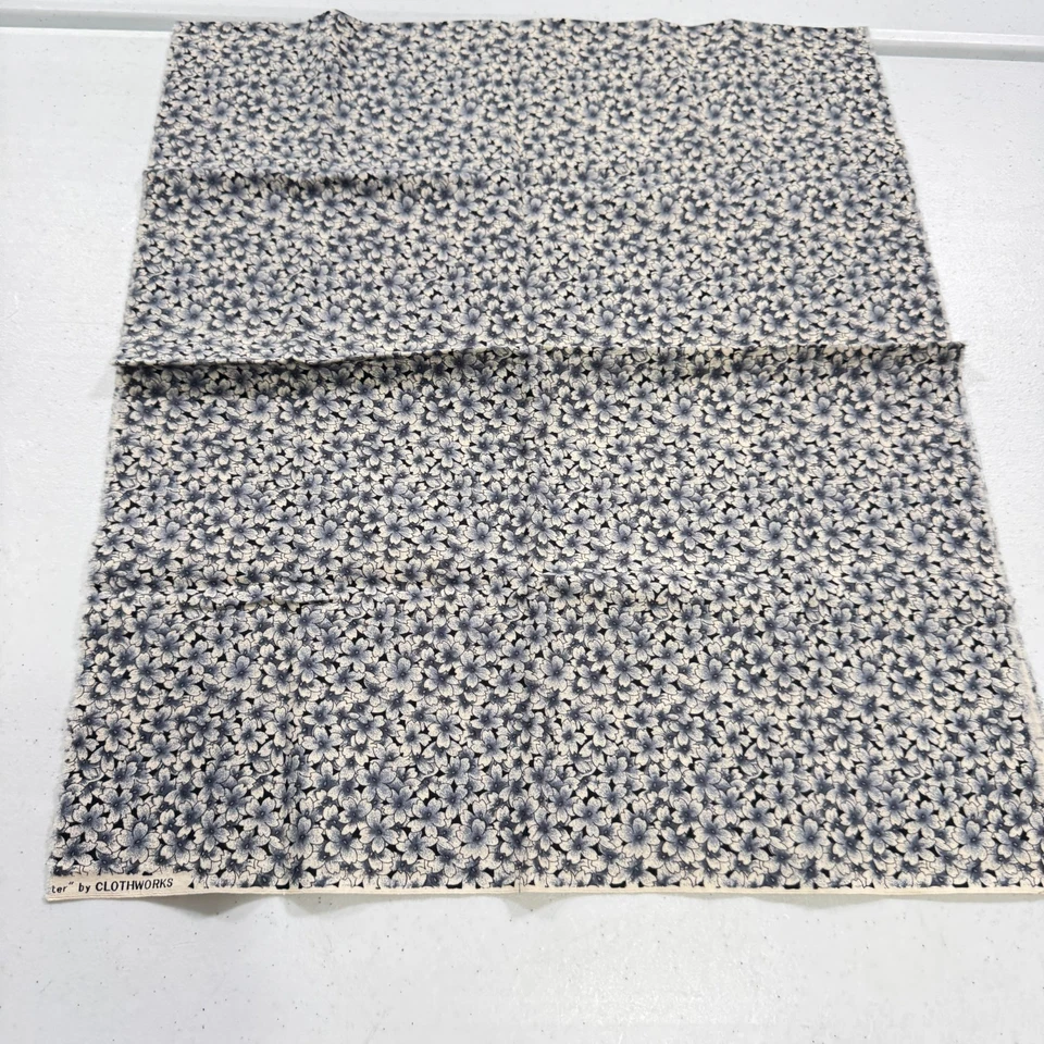 clothworks fabric quilting cotton black white floral 18x42 - Image 2 of 4