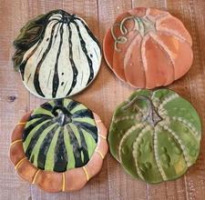 Boston Warehouse 2003 Harvest Gourd & Pumpkin Plates – Set of 4 with Box – Fall