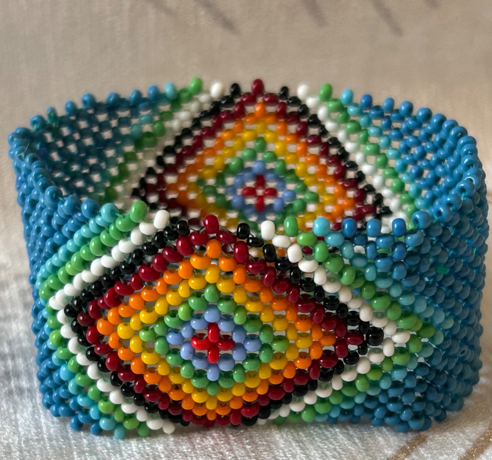 closed loop hand woven seed bead slip on bracelet non adjustable 8.75x2.75