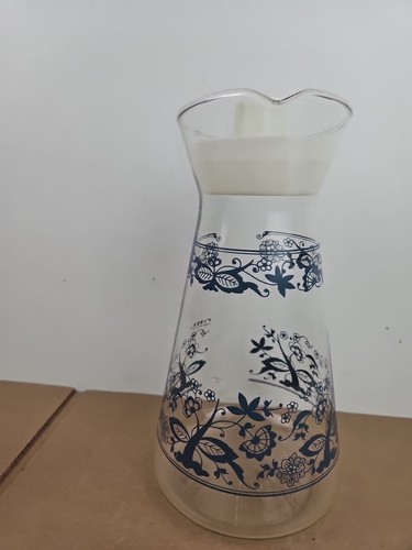 Vintage Pyrex Corelle Corning Old Town Blue Onion Glass Pitcher - Picture 2 of 6