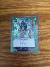 2015 Panini Prizm- Trae Waynes #RS-TW Green Crystal Prizm Auto /50 RC