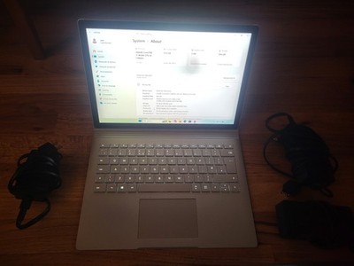 Surface Book 2 + Charger + Dock - Functional with damage