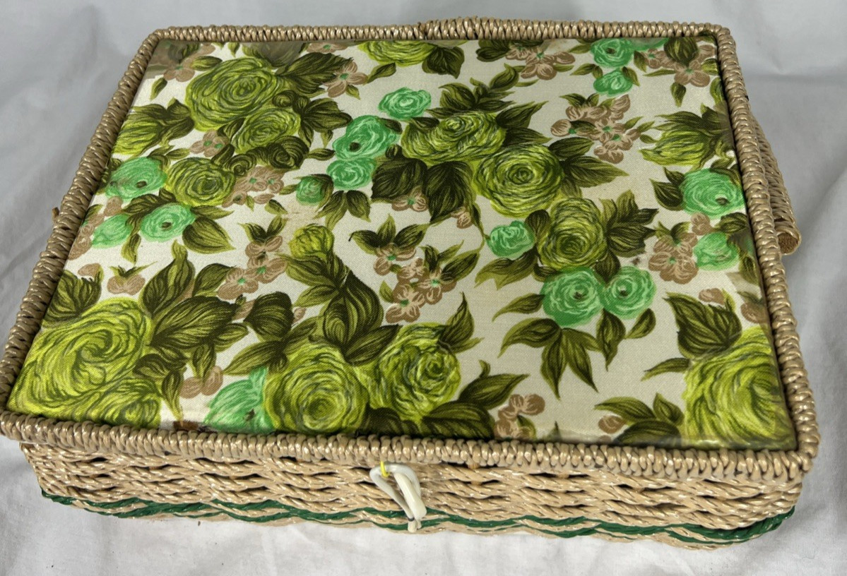 Dritz Wicker Sewing Basket Pin Cushion Lid, Pivoting Handle, 11"x8"x5"