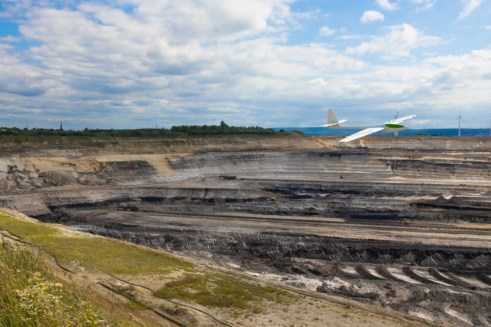 RC Modellflugzeug Whirlwind 1700 X - Bild 4 von 4