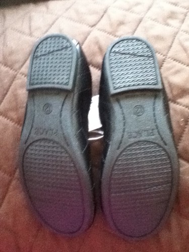 BRAND NEW Children's Place Little girl black shoes size 12 - Picture 3 of 10