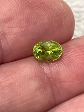1.35ct Green San Carlos Gila Co. Arizona Peridot W/ LILLY PAD MARKS *RETIRING*