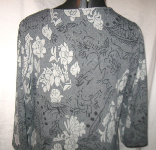 REBORN Floral Fit and Flare Gray Empire Dress Tunic Top Blouse Jrs L Lagenlook - Picture 7 of 7