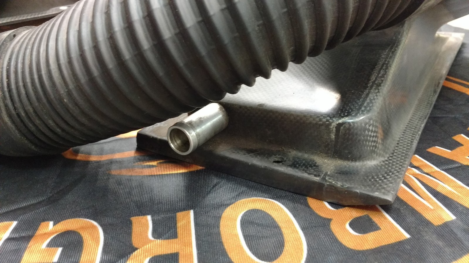 LAMBORGHINI MURCIELAGO LP640 LEFT SIDE CARBON AIR INTAKE BOX COMPLETE OEM 