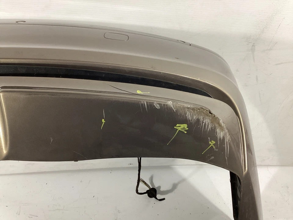 Parachoques trasero BMW 750LI 750I E65 2006-2008 con sensores fabricante original de fábrica. Foto 2 de 4