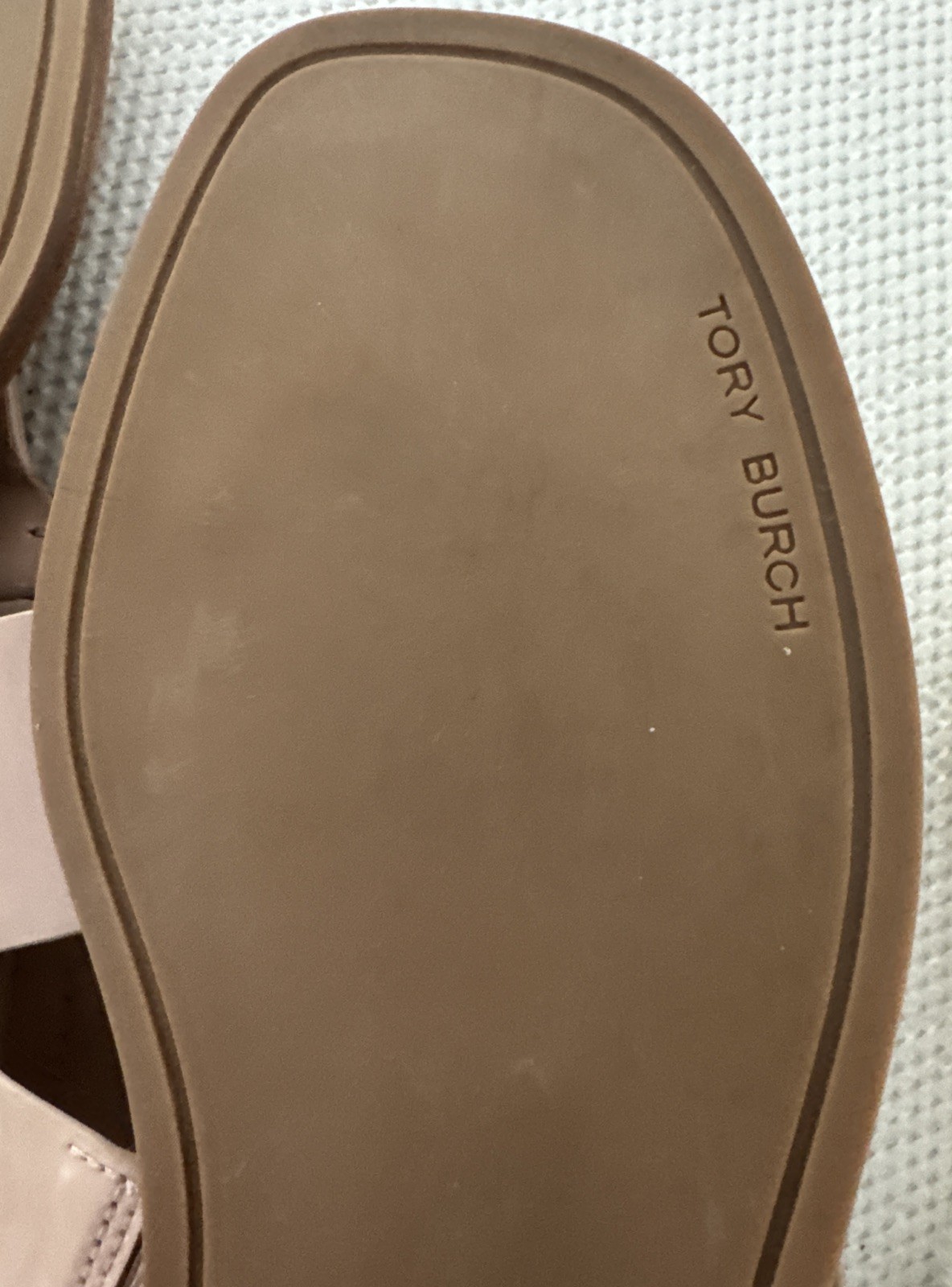 TORY BURCH GEORGIA SANDAL SOFT PATENT SHEEP -SIZE 9 thumbnail 11