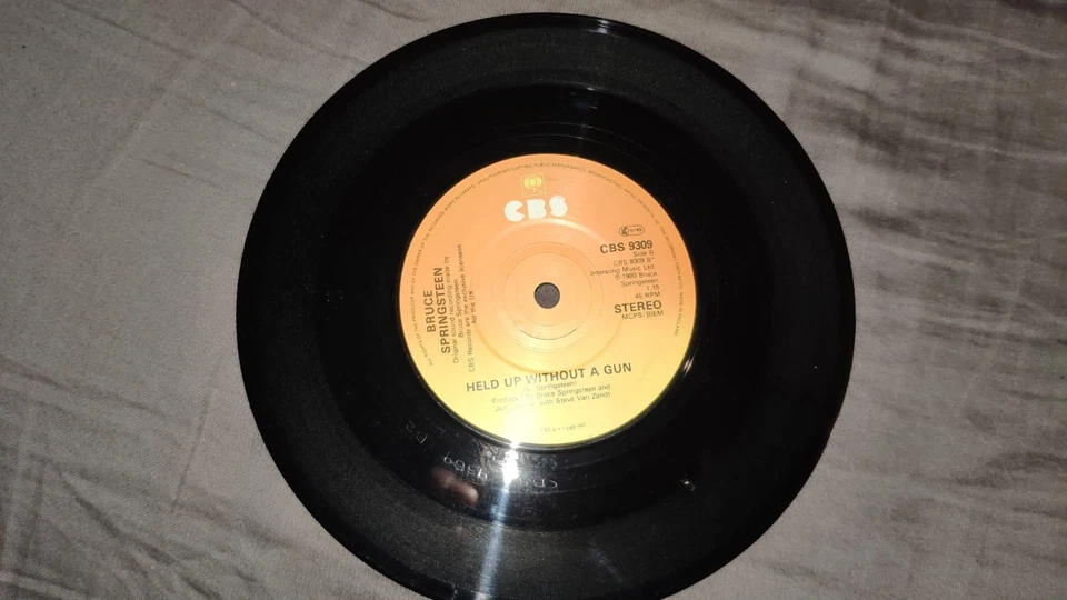 Bruce Springsteen VERY RARE Hungry Heart 7" UK single CBS 9309 wrong label - Bild 2 von 4