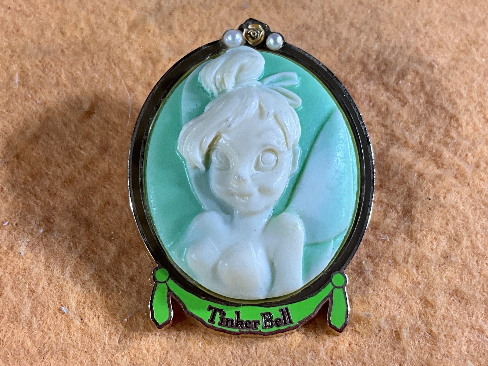 M13-93 DISNEY PIN - TIMKER BELL CAMEO PIN / BROACH - 2003