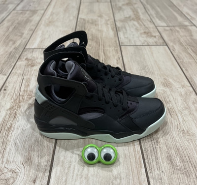 Nike Air Flight Huarache Dark Smoke Grey Barely Green NEW Shoes Men s Size 9