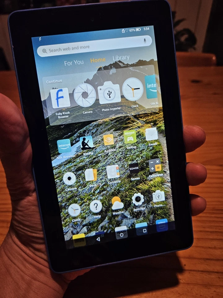 Amazon Fire (5th Generation) 16GB, Wi-Fi, 7in - Blue - Image 2 of 4