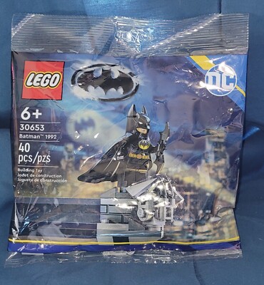 Lego 2023 Batman 1992 Minifigure Poly Bag Complete Set 30653
