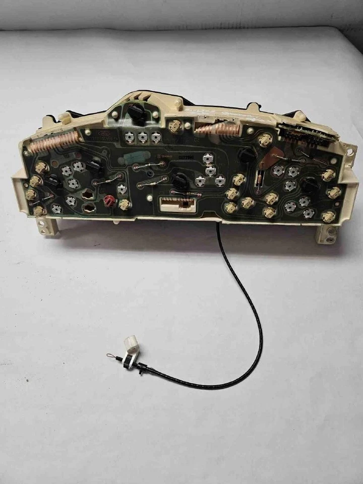 1996-1997 Ford Explorer Speedometer Cluster MPH Tachometer OEM - Image 2 of 2