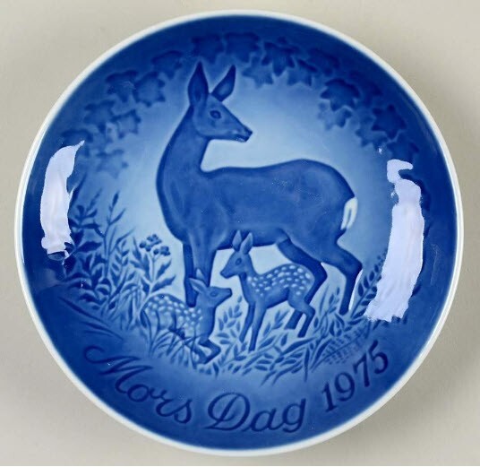 BING & GRONDAHL Mothers Day Plates - MORS DAG ~ Take your pick