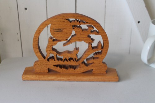 Mantle Table Clock Hand Carved Wooden Hunting Scene with Inset Clock 5" x 8" - Picture 4 of 4