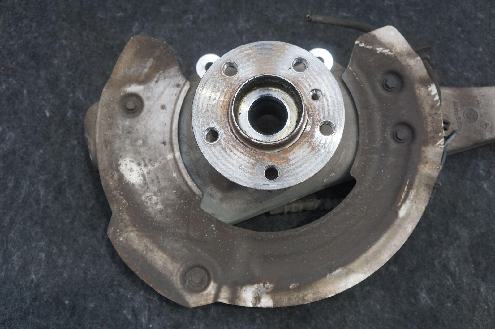Front Right Spindle Knuckle Hub Wheel Bearing OEM 31216858214 Bmw I8 14-17 19-20