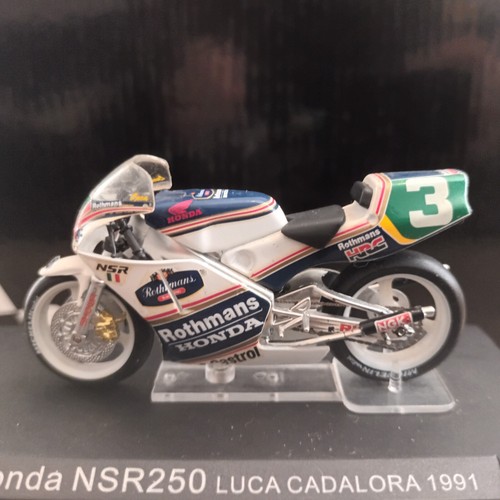 1/24 Altaya Honda NSR250 Luca Cadalora WC Moto GP 1991 "Rothmans" Sponsor - Picture 3 of 6