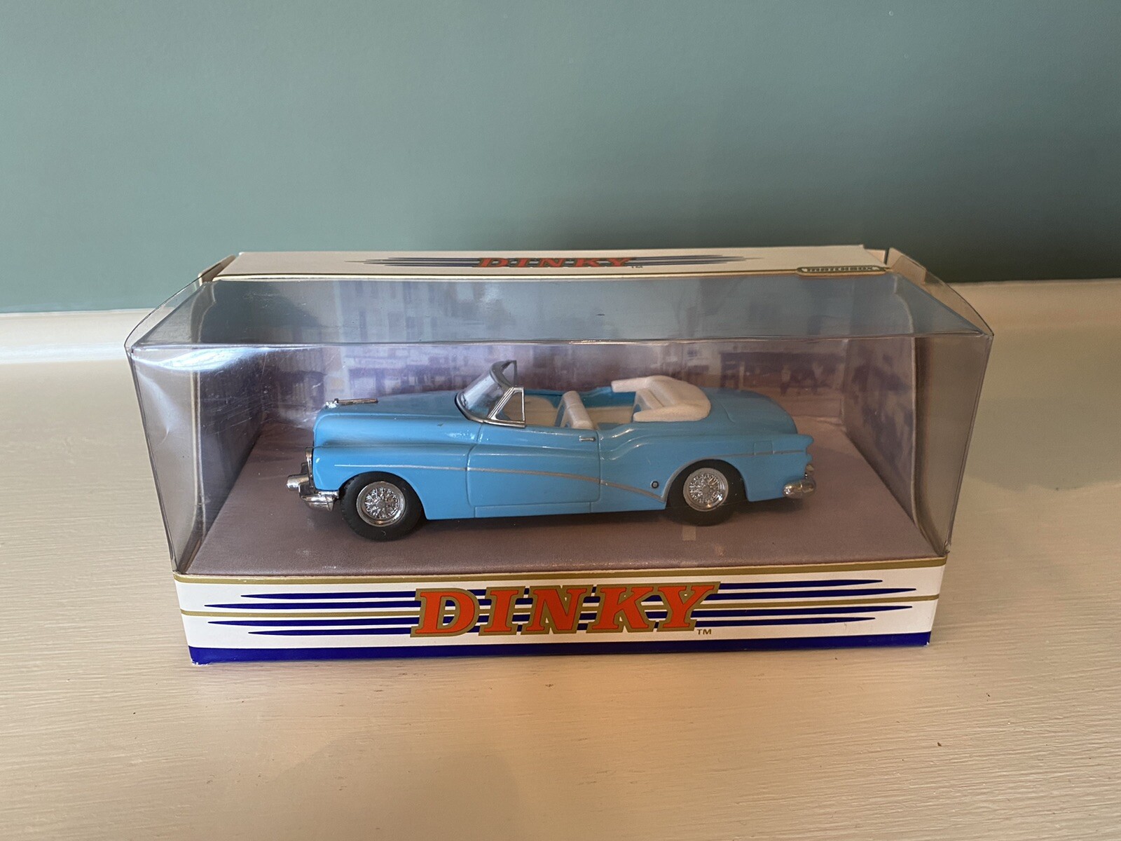 Matchbox Dinky DY29, 1953 Buick Skylark - Free Price Guide & Review