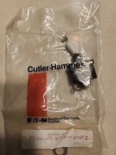 Cutler Hammer Toggle Switch SPDT, 890GK1766, ,GS836BU3130A, 115VAC, 26VDC, NOS.