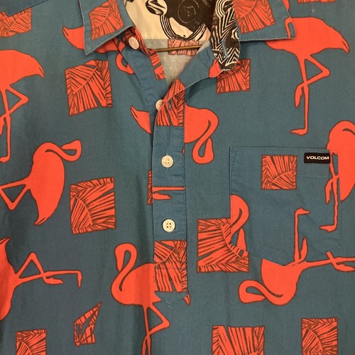 Volcom Hawaiian Shirt Blue W/ Red Flamingos Classic Fit Button-Up Lightweight - Picture 8 of 14