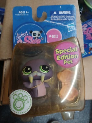 NEW Littlest Pet Shop LPS Purple Walrus Special Edition Pet #1511 NIB  Dented Box