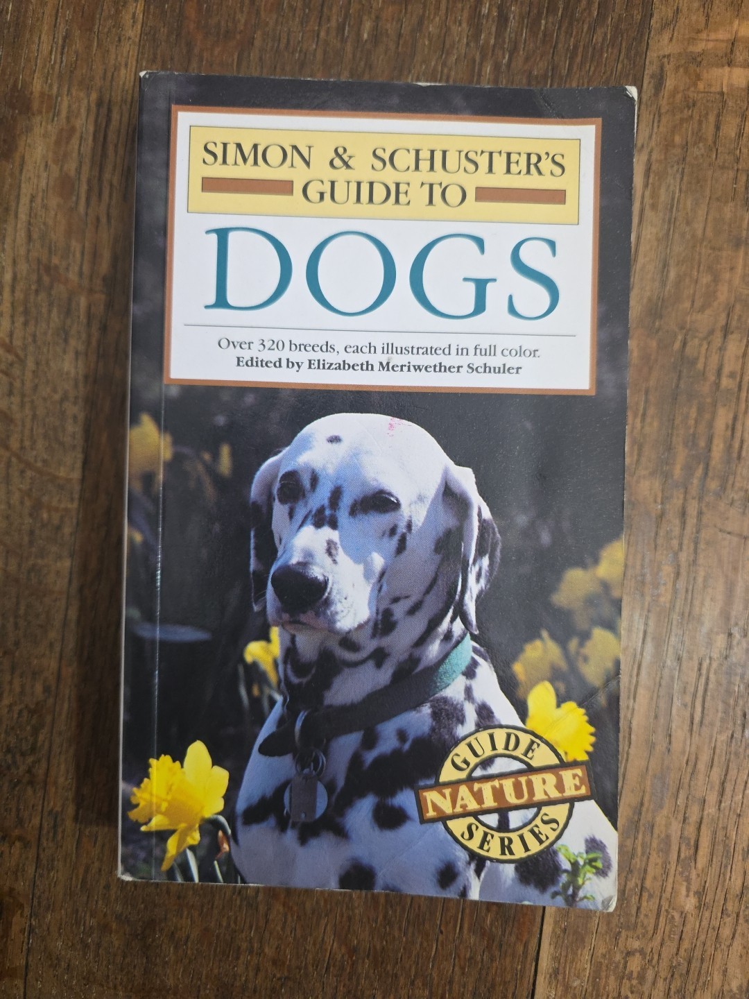 Simon and Schuster's Guide to Dogs 320+ Breeds Illustrated Reference Book Types