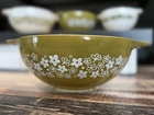 Pyrex Spring Blossom Vintage Crazy Daisy Cinderella Nesting Bowls