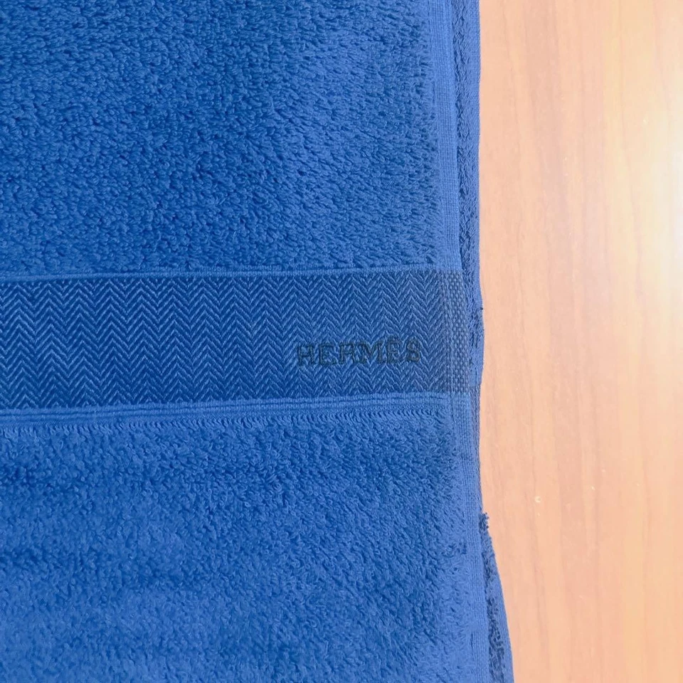 Hermes Large Bath Towel Versatile Beach Blanket Unused Rare Size 85x157 cm - Image 4 of 4