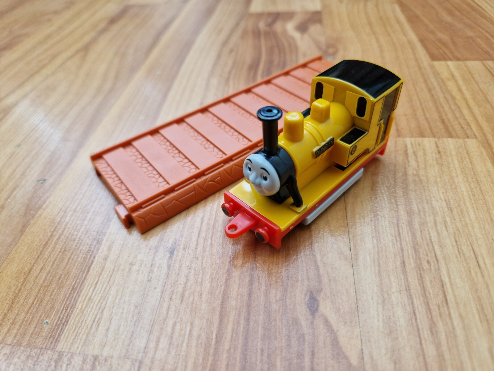RARE DeAgostini Thomas & Friends Duncan Train with Track Set