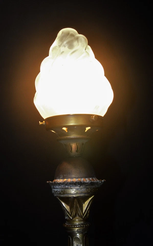 Lámpara victoriana temprana C-1865 bronce artes y manualidades llama temprana sombra perla interruptor Foto 4 de 4