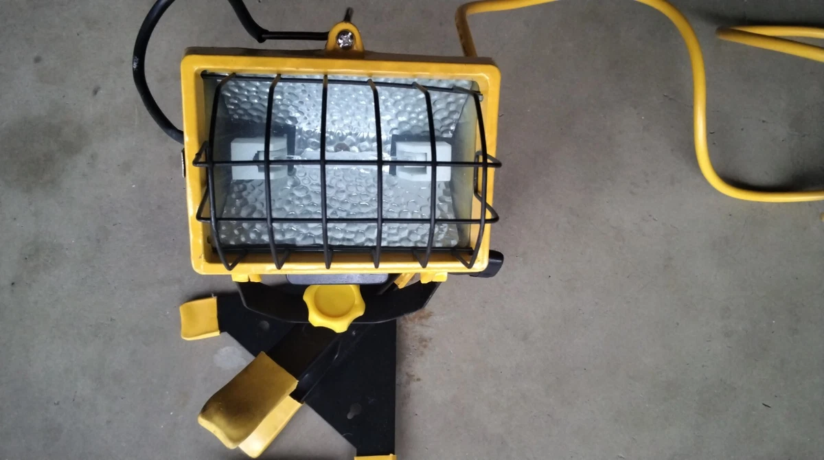 Portable Halogen Clamp Work Light 250 Watt