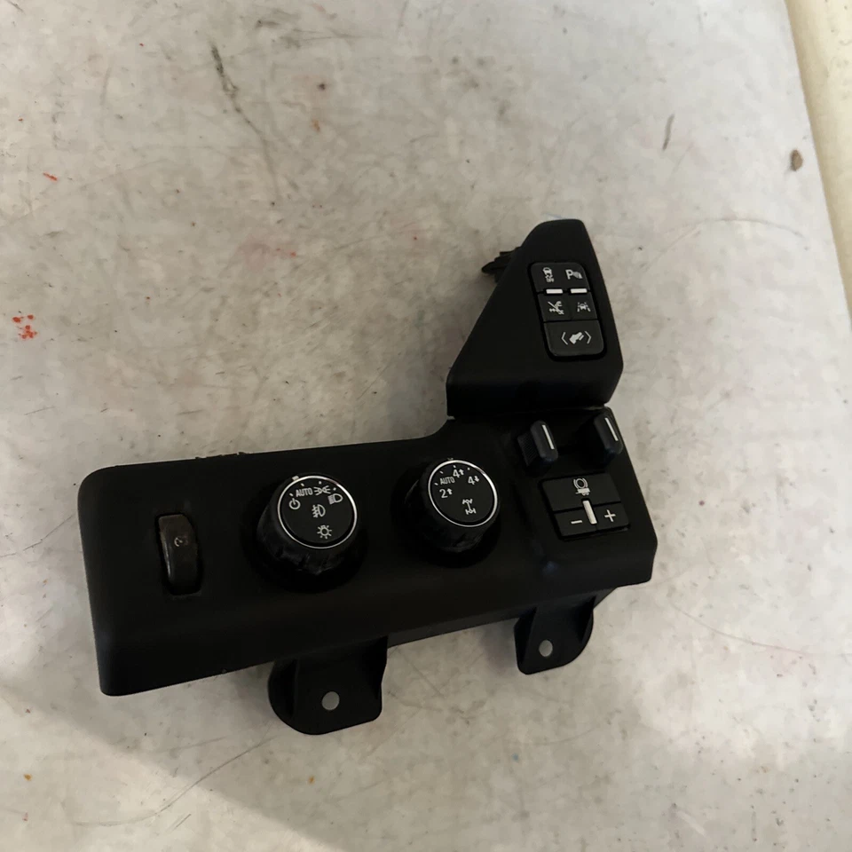 2016 GMC YUKON TRACTION HEADLIGHT CONTROL SWITCH OEM - Image 2 of 4