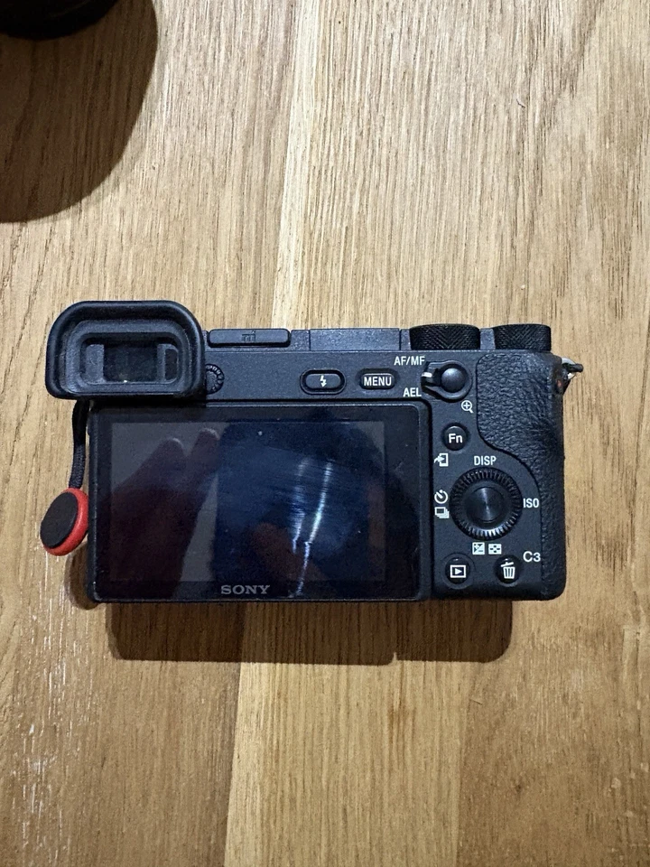 Sony Alpha 6500, photo 3 of 5